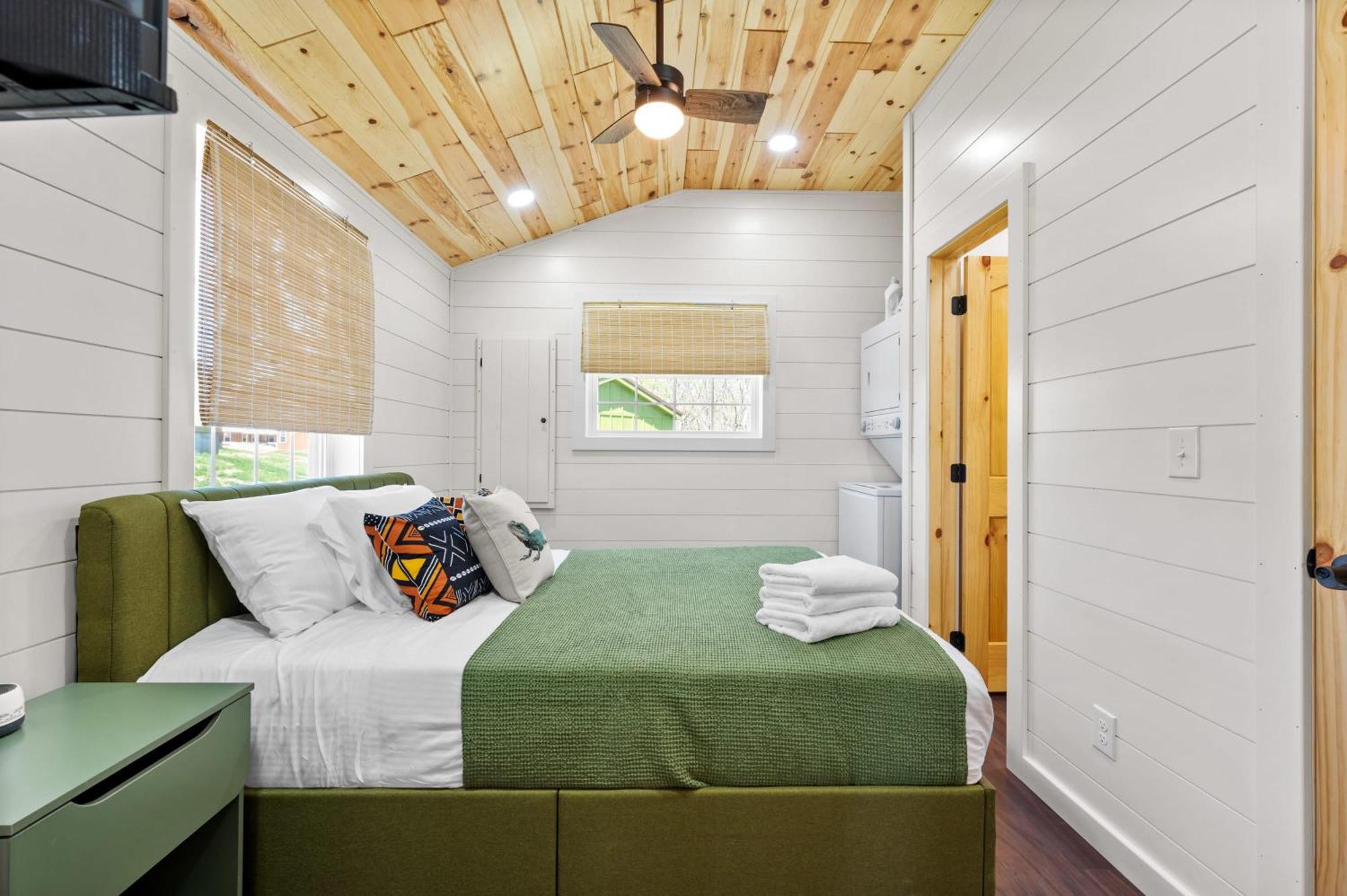 וויליאמסטאון The Lodges At Eden Reserve - Pet Friendly Cabins Near Ark מראה חיצוני תמונה