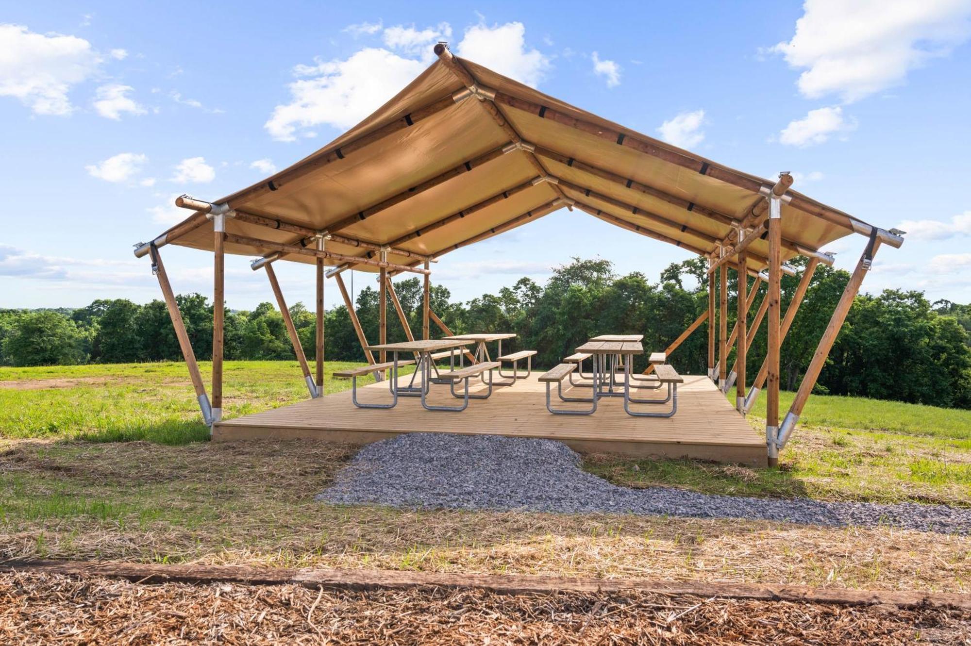 וויליאמסטאון The Lodges At Eden Reserve - Pet Friendly Cabins Near Ark מראה חיצוני תמונה